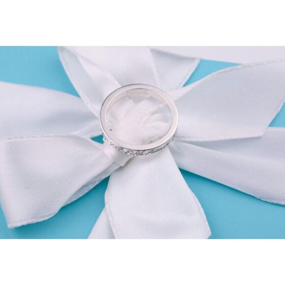 Tiffany & Co. New York Notes Narrow Band Ring in Silver Size 5 - Picture 4 of 9